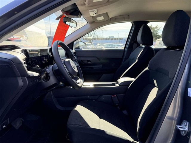 Used 2025 Nissan Kicks S w/ Charging Package image 18