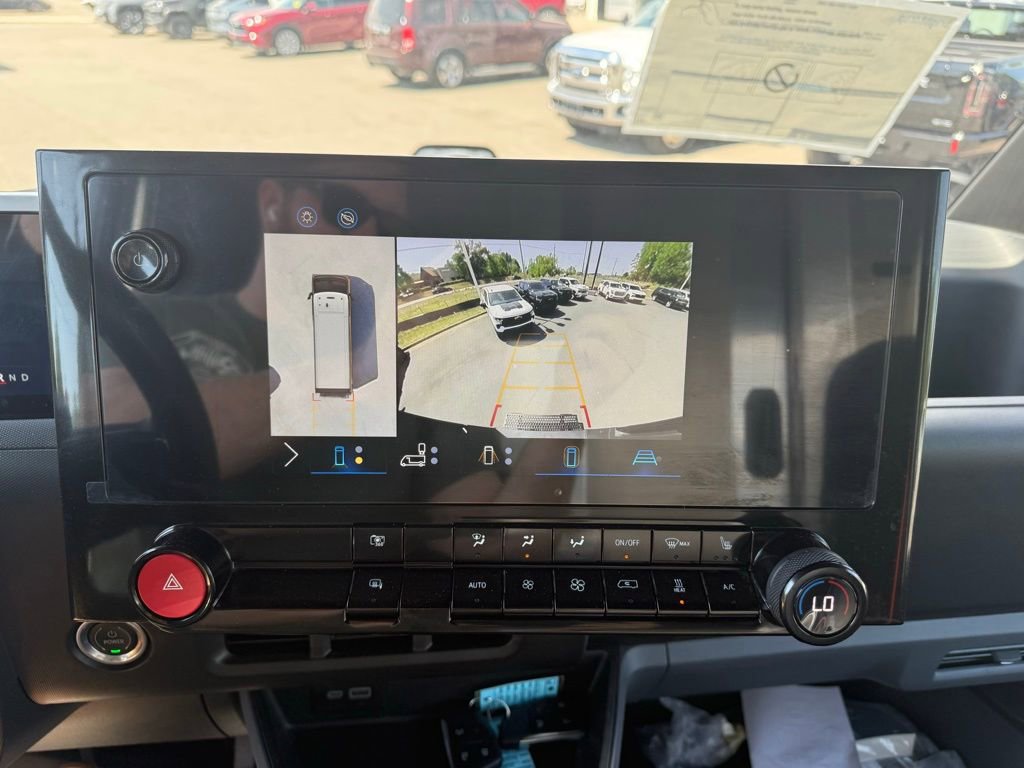 Used 2024 Chevrolet Brightdrop 600 w/ Commercial Equipment Package AWD/4WD image 17