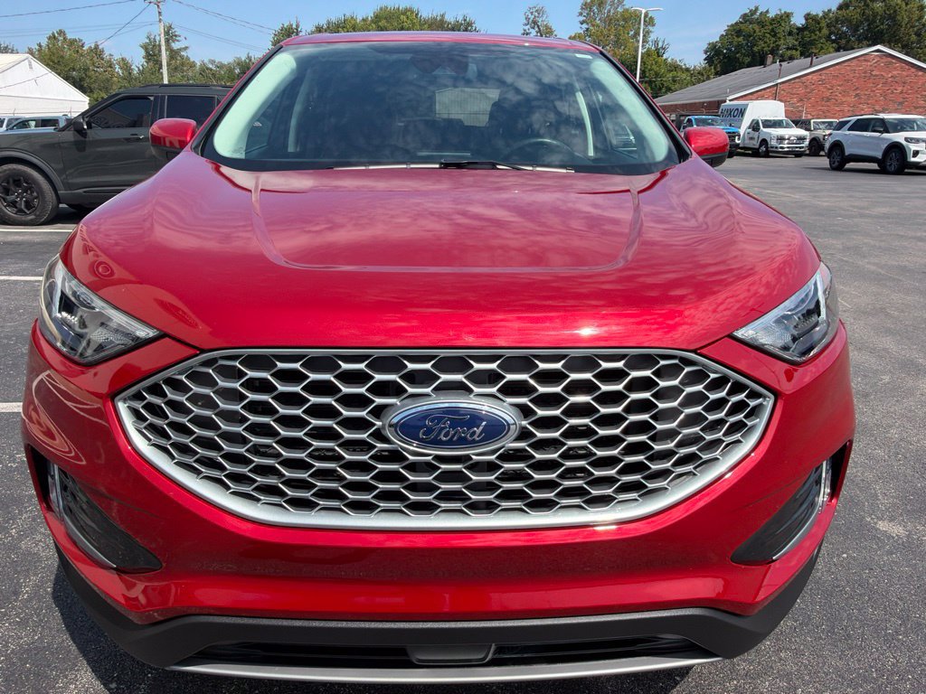 Used 2023 Ford Edge SEL AWD/4WD image 8