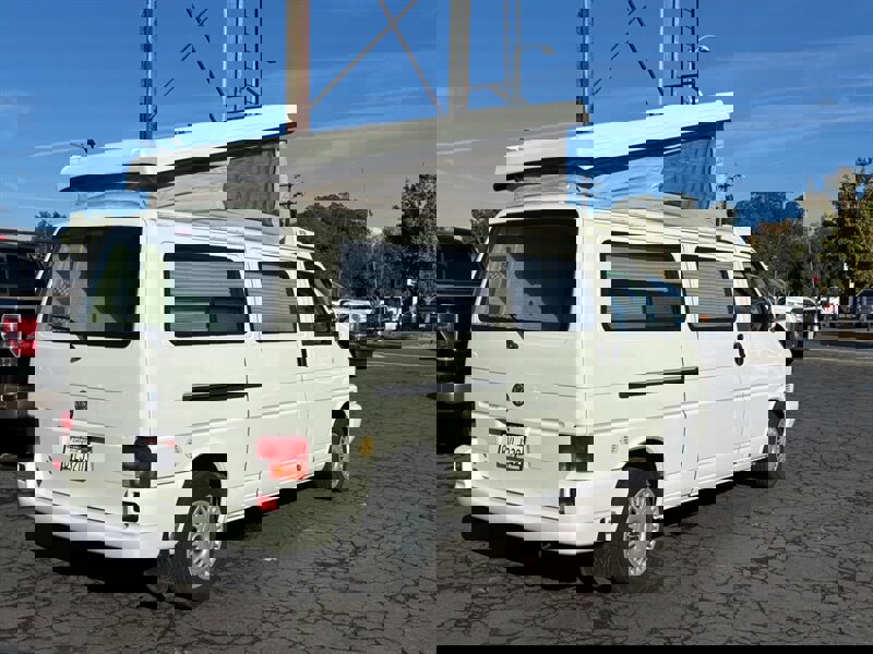 Used 2000 Volkswagen Eurovan MV image 3