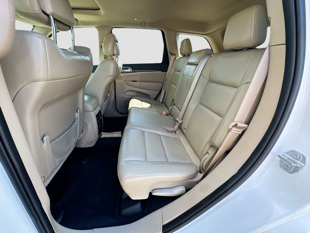 Used 2019 Jeep Grand Cherokee Limited AWD/4WD image 30