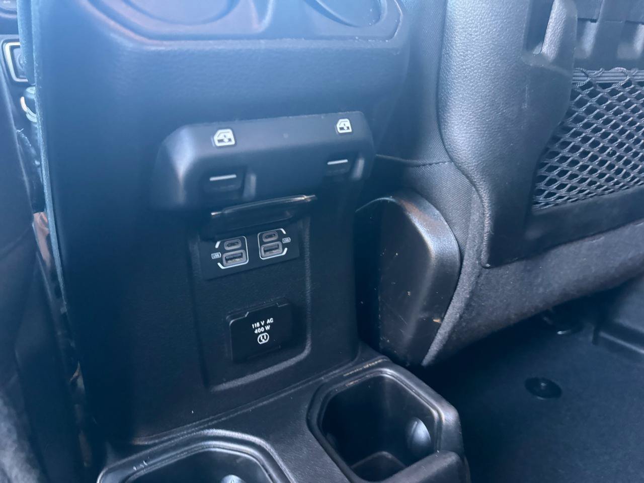 Used 2022 Jeep Gladiator Rubicon AWD/4WD image 19