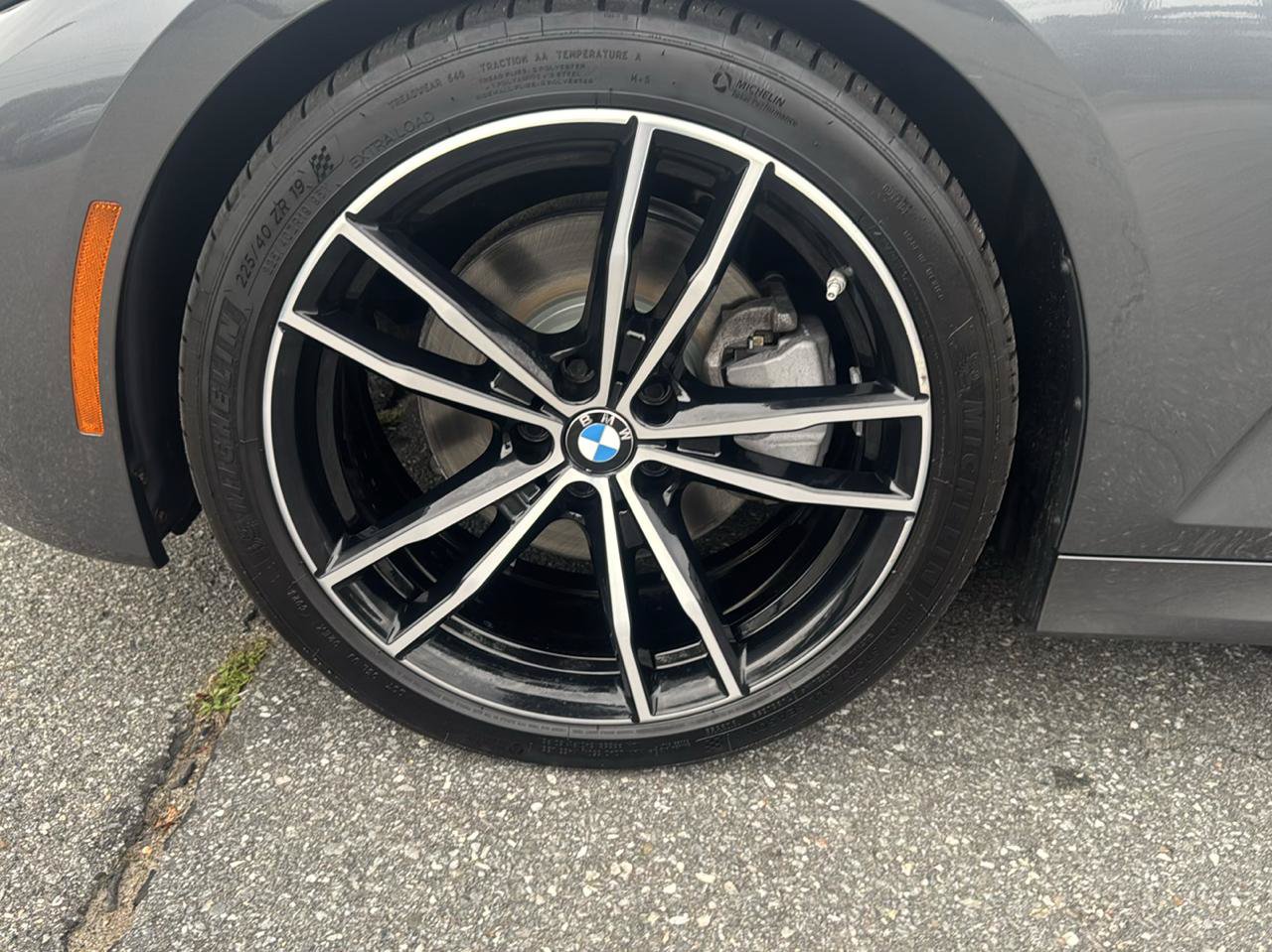 Used 2019 BMW 330i xDrive Sedan w/ M Sport Package AWD/4WD image 15