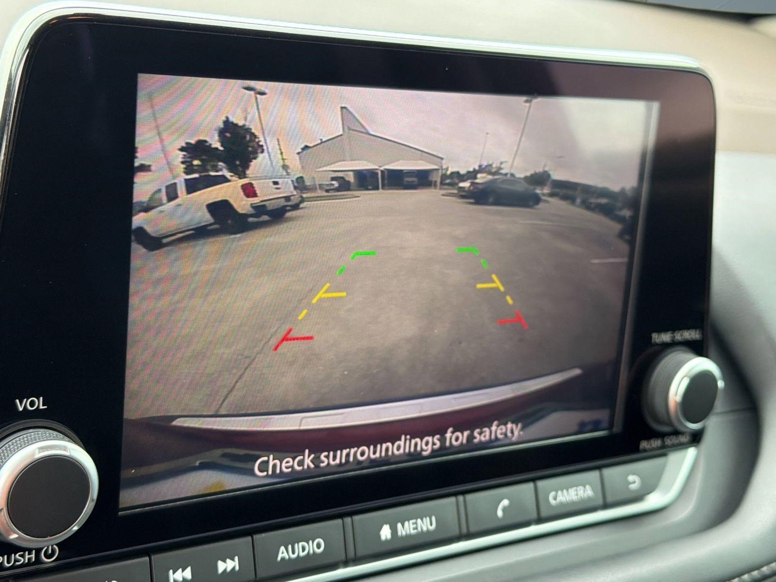 Used 2023 Nissan Rogue SV w/ SV Premium Package FWD image 24