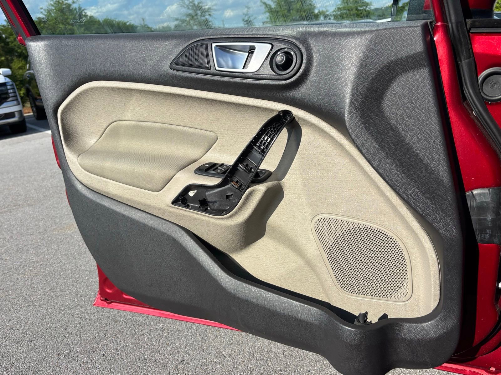 Used 2016 Ford Fiesta SE FWD image 13