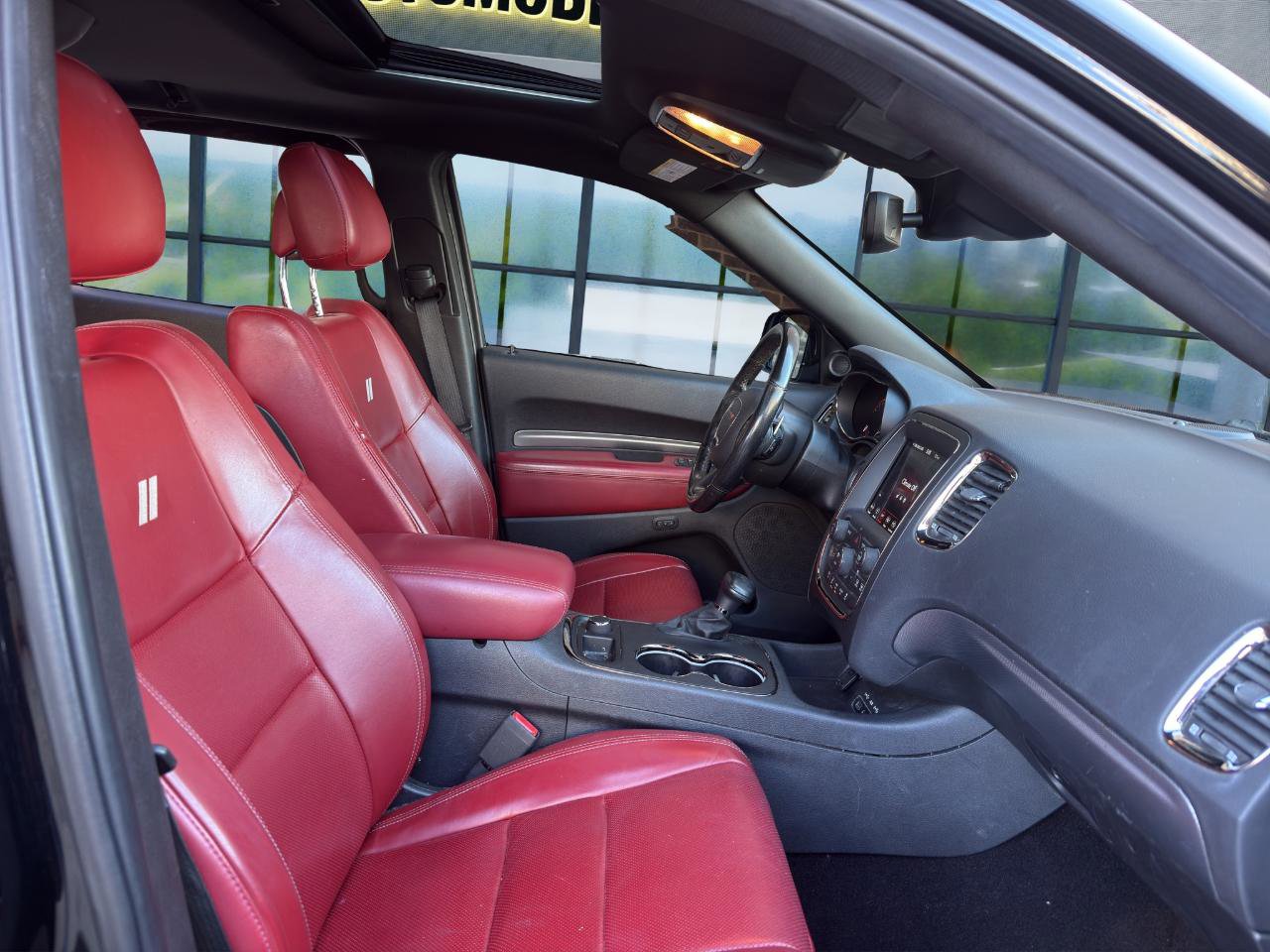 Used 2019 Dodge Durango R/T w/ Technology Group AWD/4WD image 18
