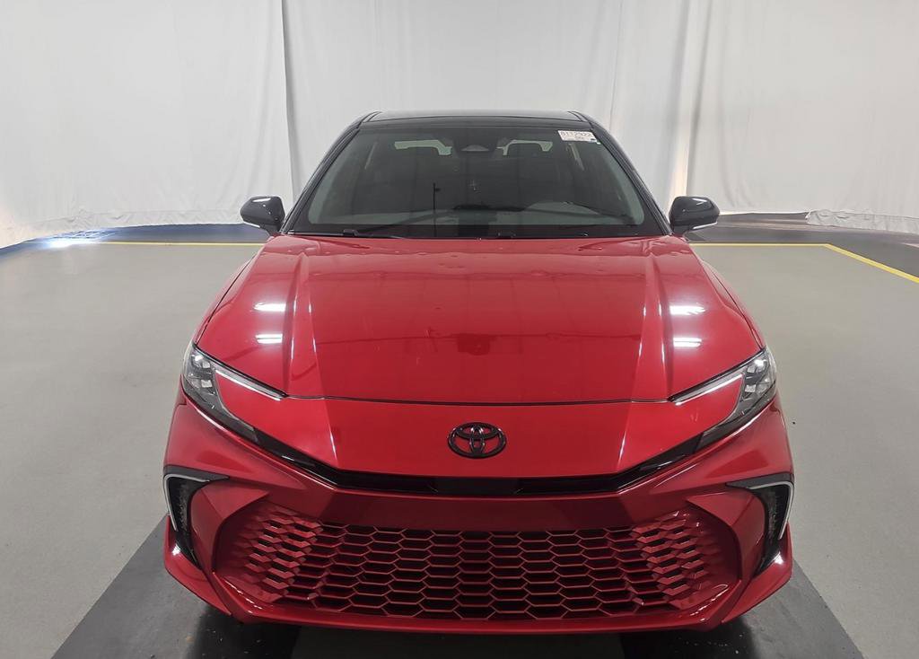 Used 2025 Toyota Camry XSE image 2