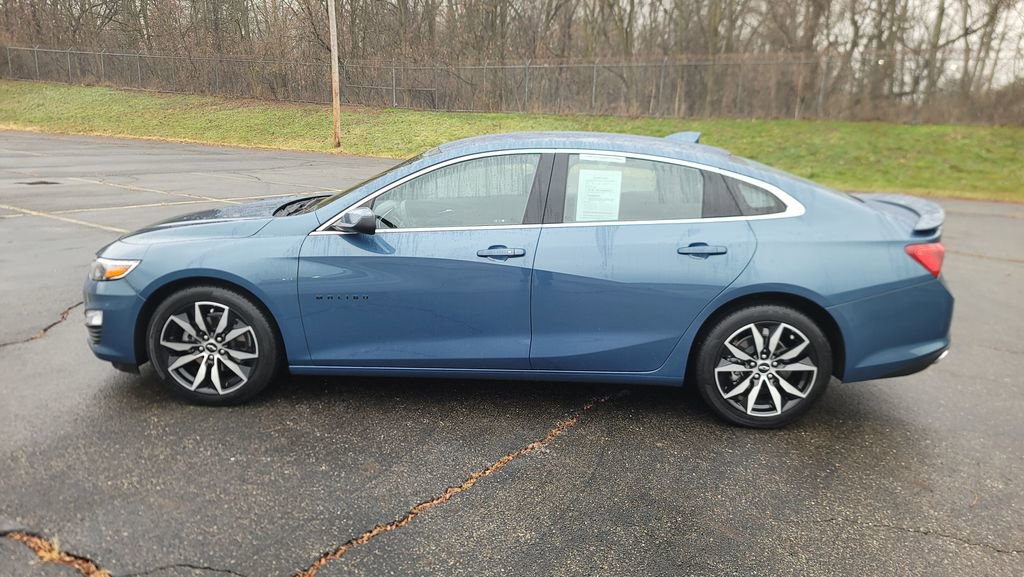 Used 2025 Chevrolet Malibu RS w/ LPO, Floor Liner Package image 7