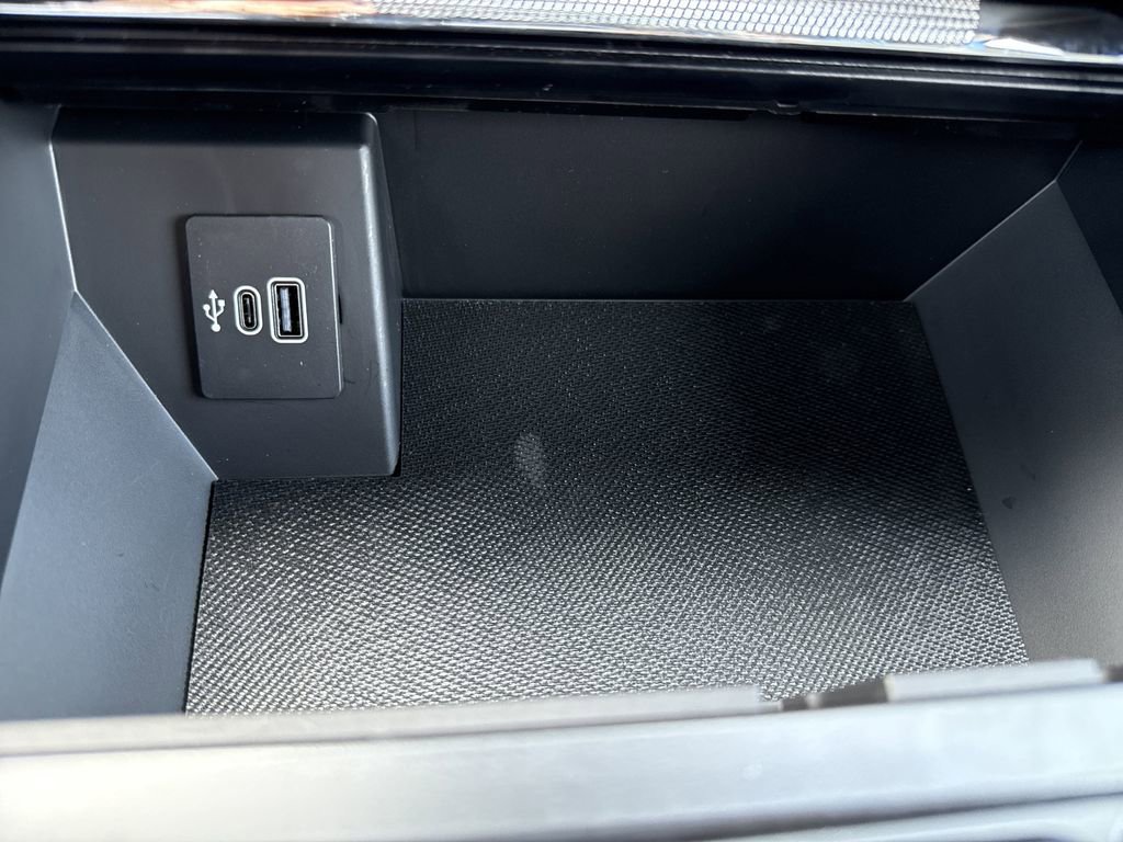 New 2025 Ford F150 Lariat w/ Equipment Group 501A Mid image 37