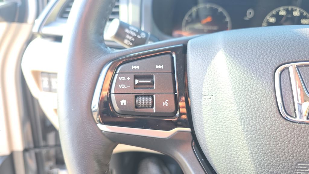 Used 2025 Honda Odyssey Elite image 21