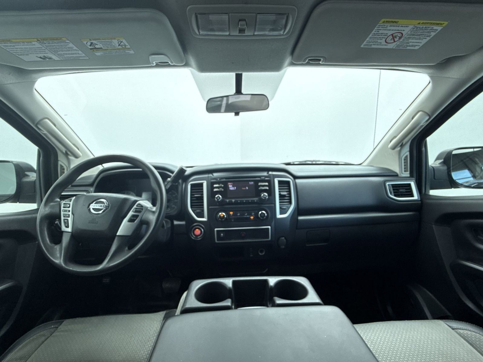 Used 2017 Nissan Titan S image 21