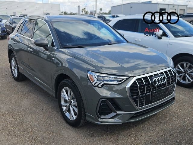 Certified 2025 Audi Q3 2.0T Premium w/ Convenience Package image 2