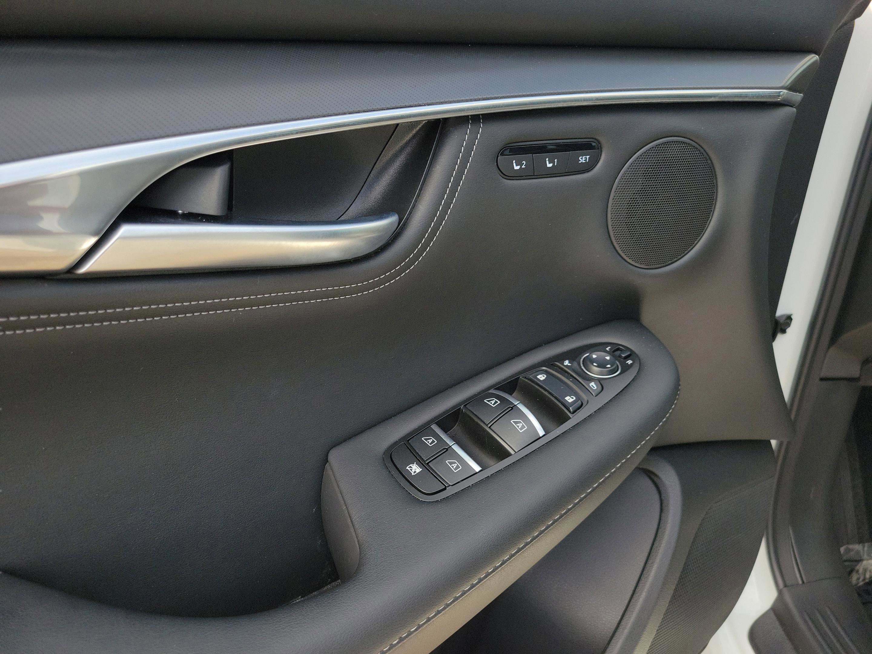 Certified 2025 INFINITI QX55 Luxe w/ Cargo Package image 20