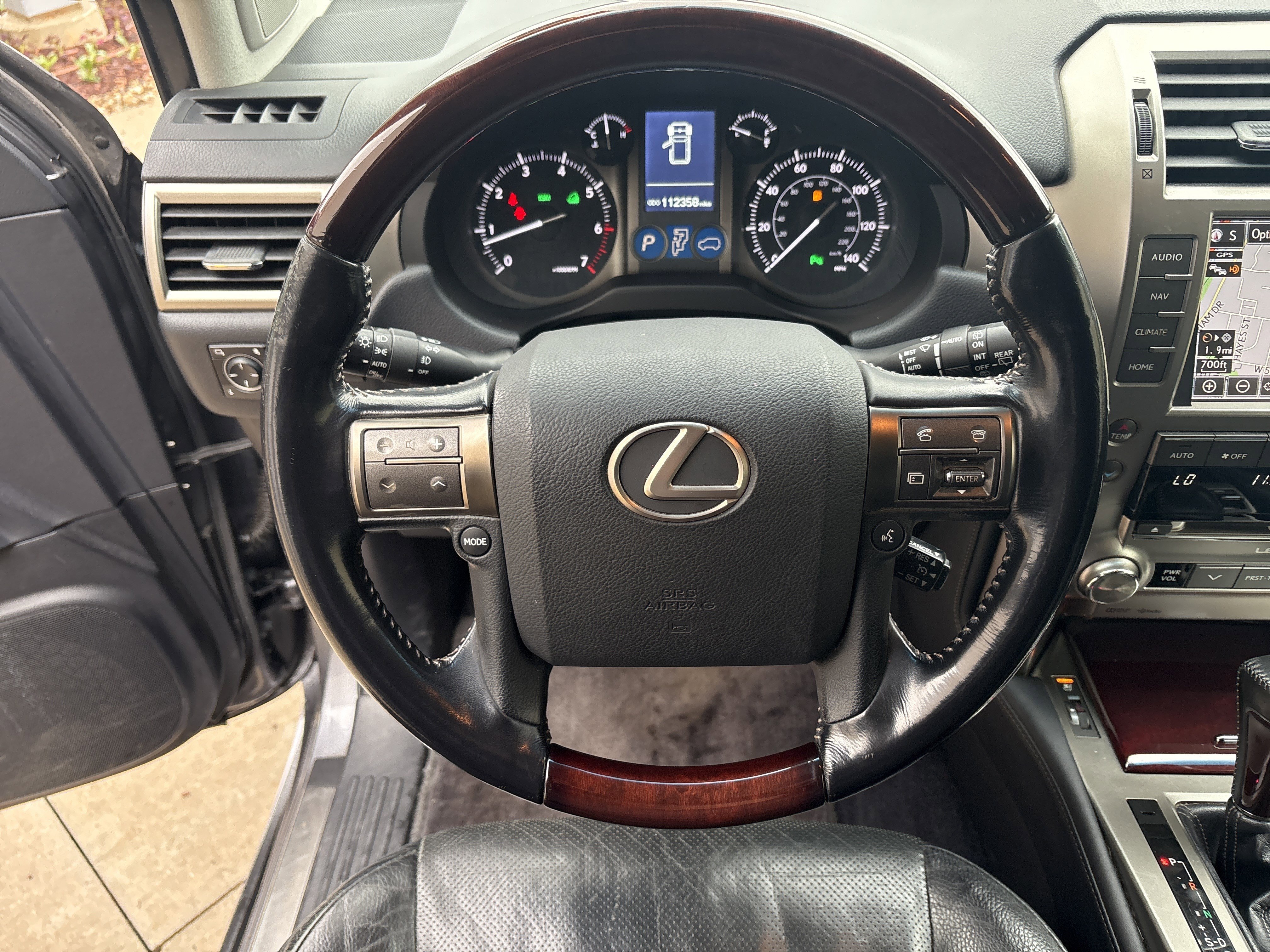 Used 2016 Lexus GX 460 w/ Premium Package AWD/4WD image 18