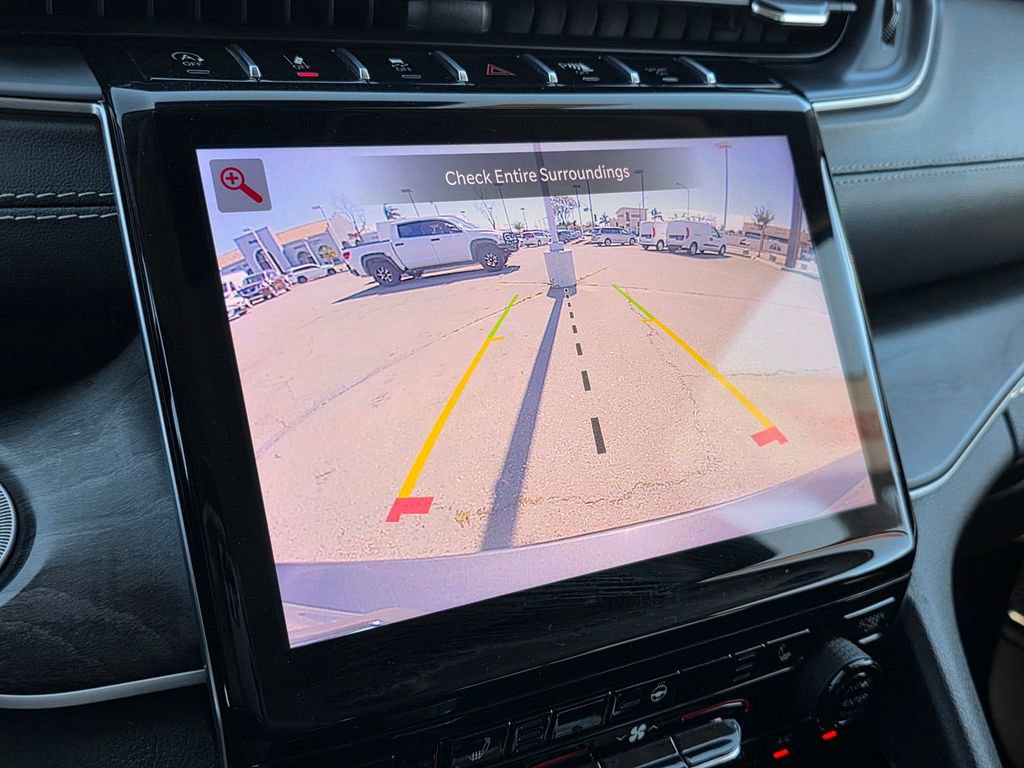 Used 2022 Jeep Grand Cherokee L Limited image 28