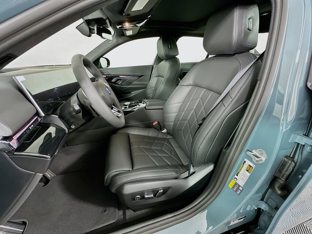 New 2026 BMW i5 eDrive40 w/ M Sport Package image 16