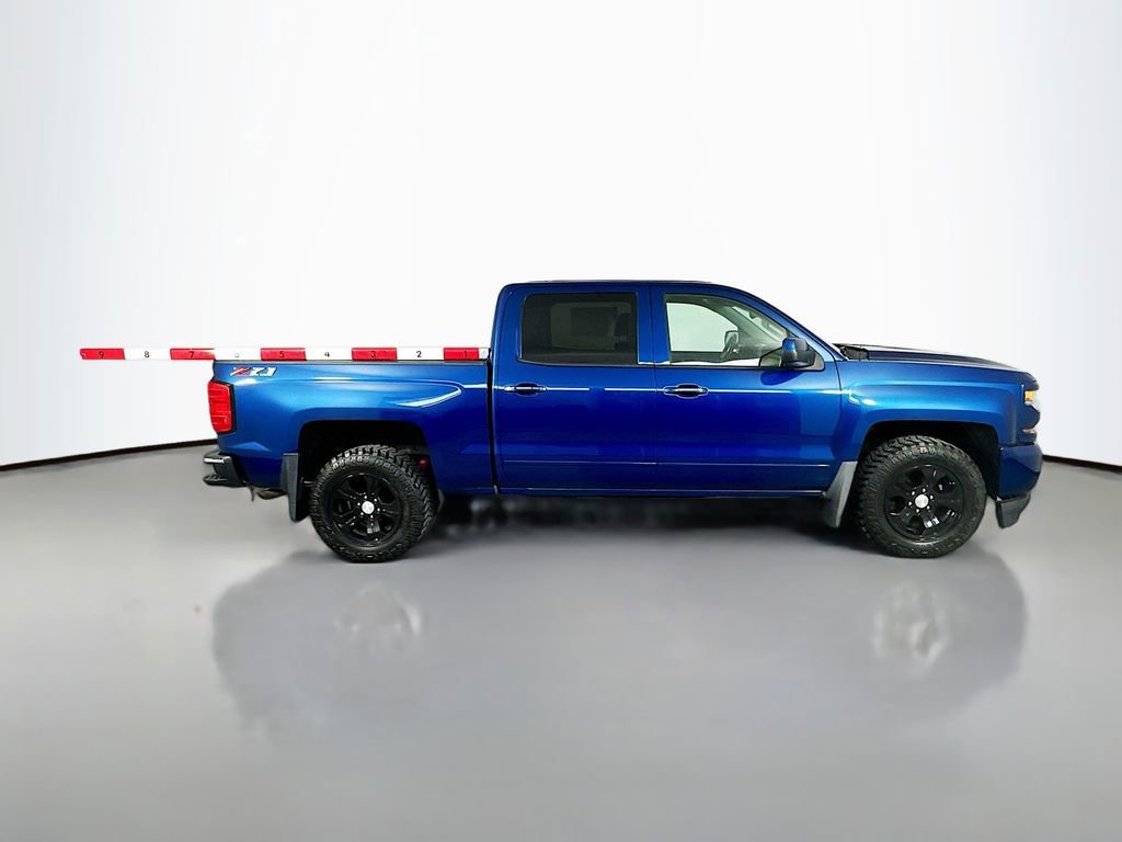 Used 2018 Chevrolet Silverado 1500 LT w/ All Star Edition AWD/4WD image 8