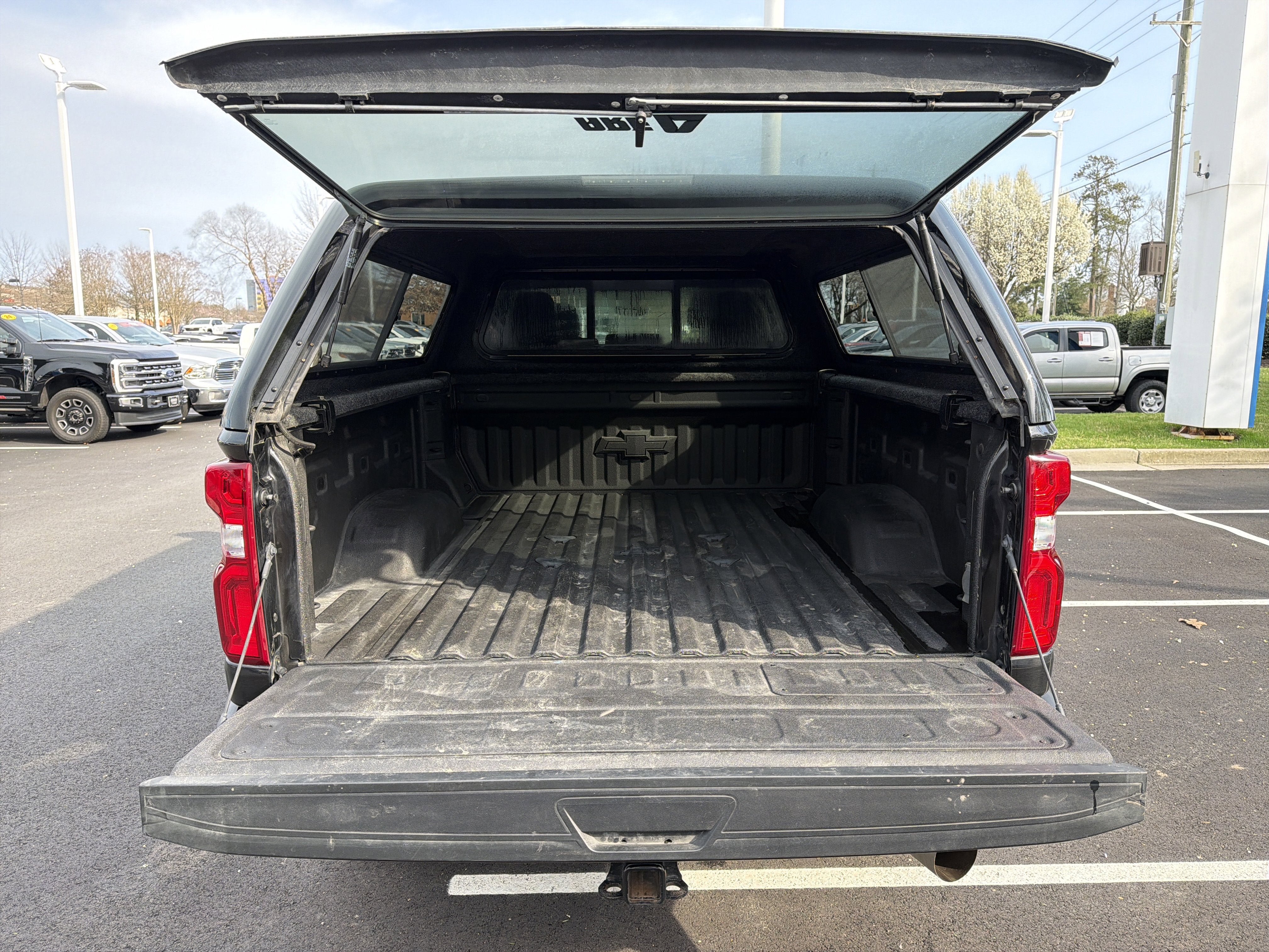 Used 2022 Chevrolet Silverado 2500 LTZ w/ LTZ Premium Package image 32