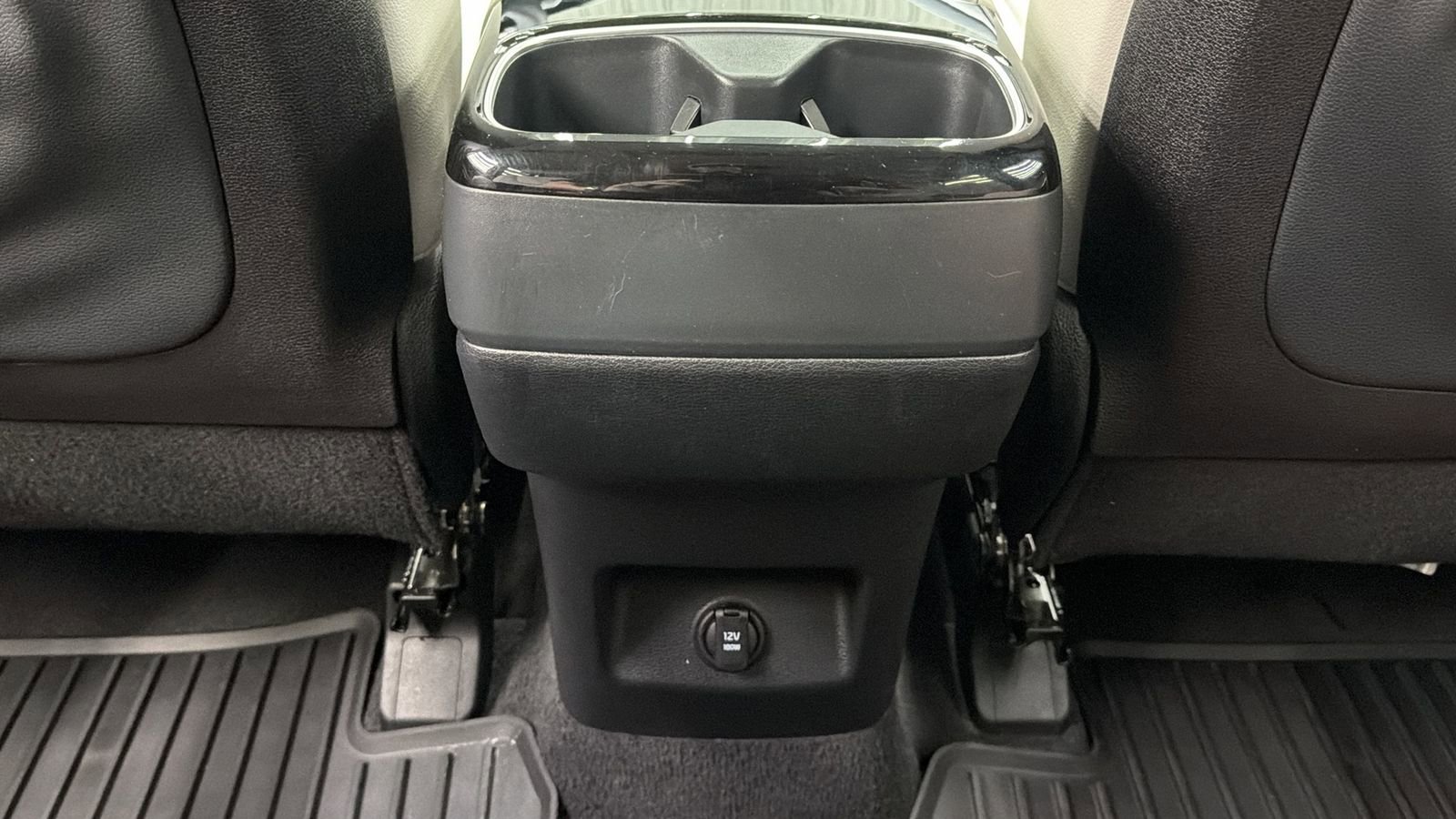 Used 2025 Kia Telluride EX FWD image 32