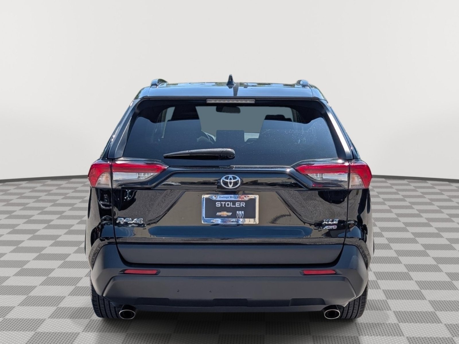 Used 2021 Toyota RAV4 XLE w/ Convenience Package AWD/4WD image 4