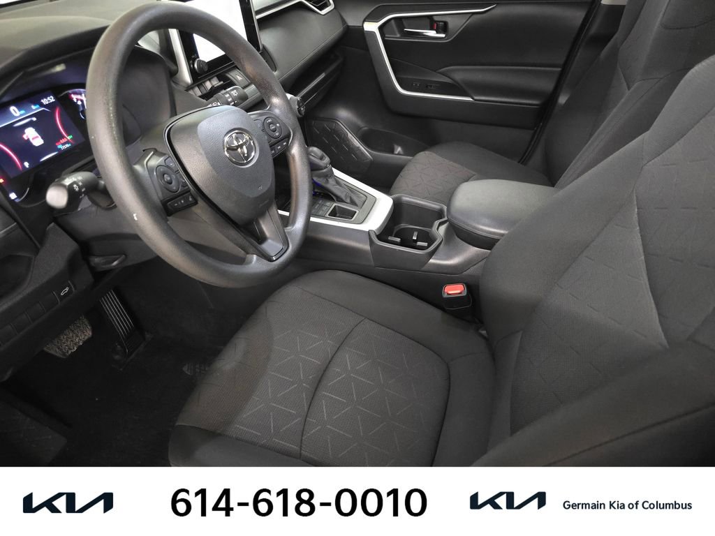 Used 2023 Toyota RAV4 XLE w/ Convenience Package image 18