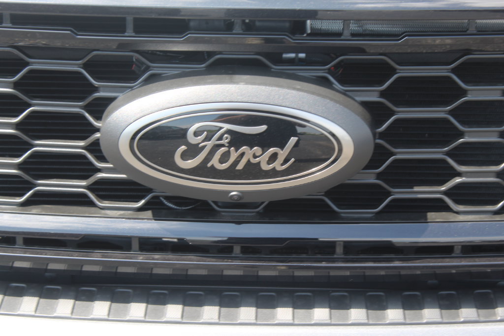 New 2026 Ford F350 Lariat w/ Black Appearance Package AWD/4WD image 15