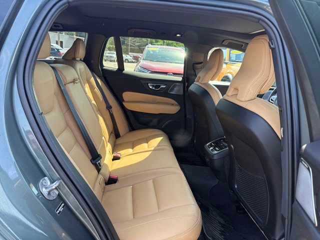 Used 2026 Volvo V60 B5 Cross Country Ultra w/ Climate Package AWD/4WD image 18