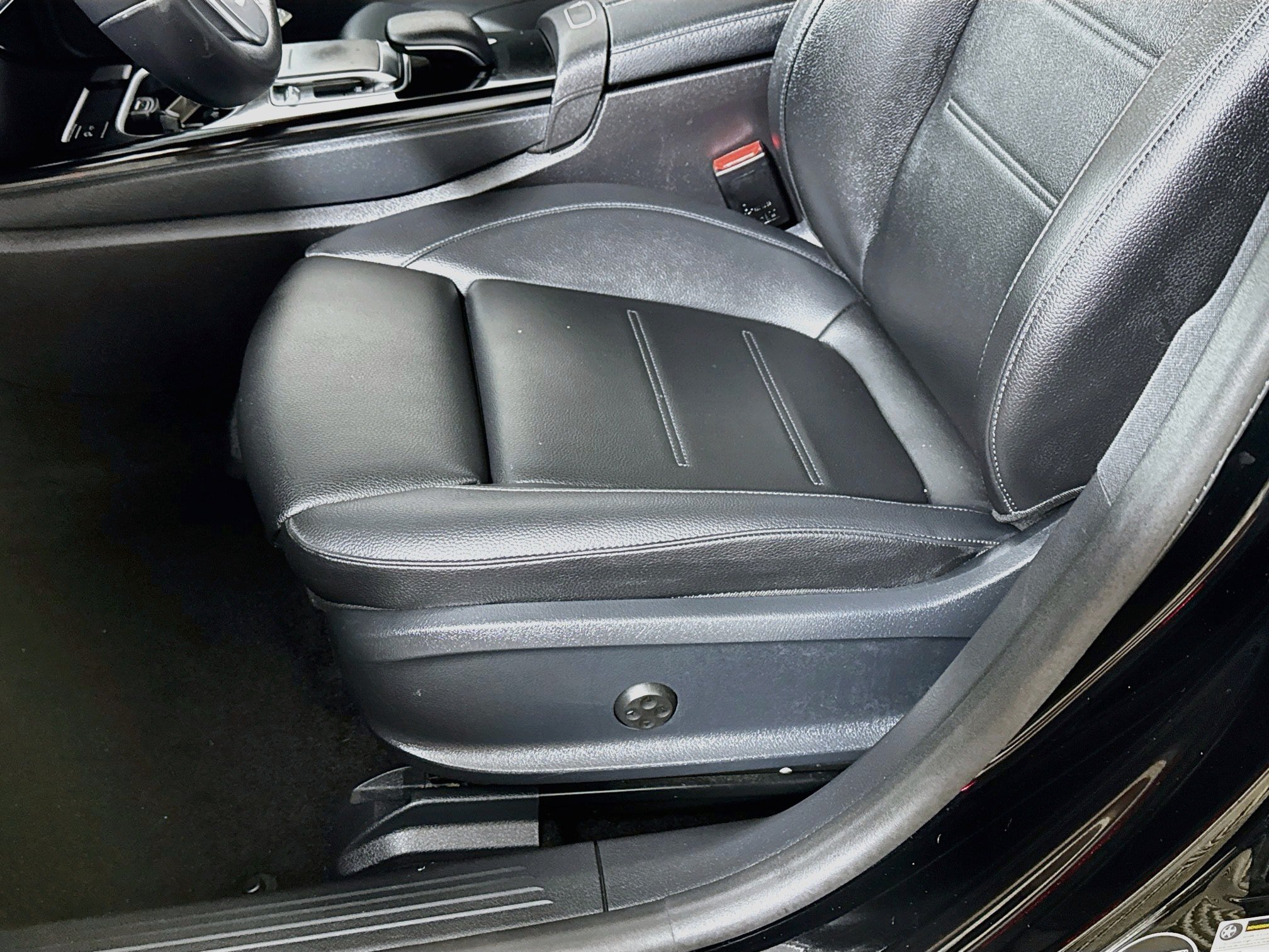 Used 2020 Mercedes-Benz CLA 250 4MATIC image 20