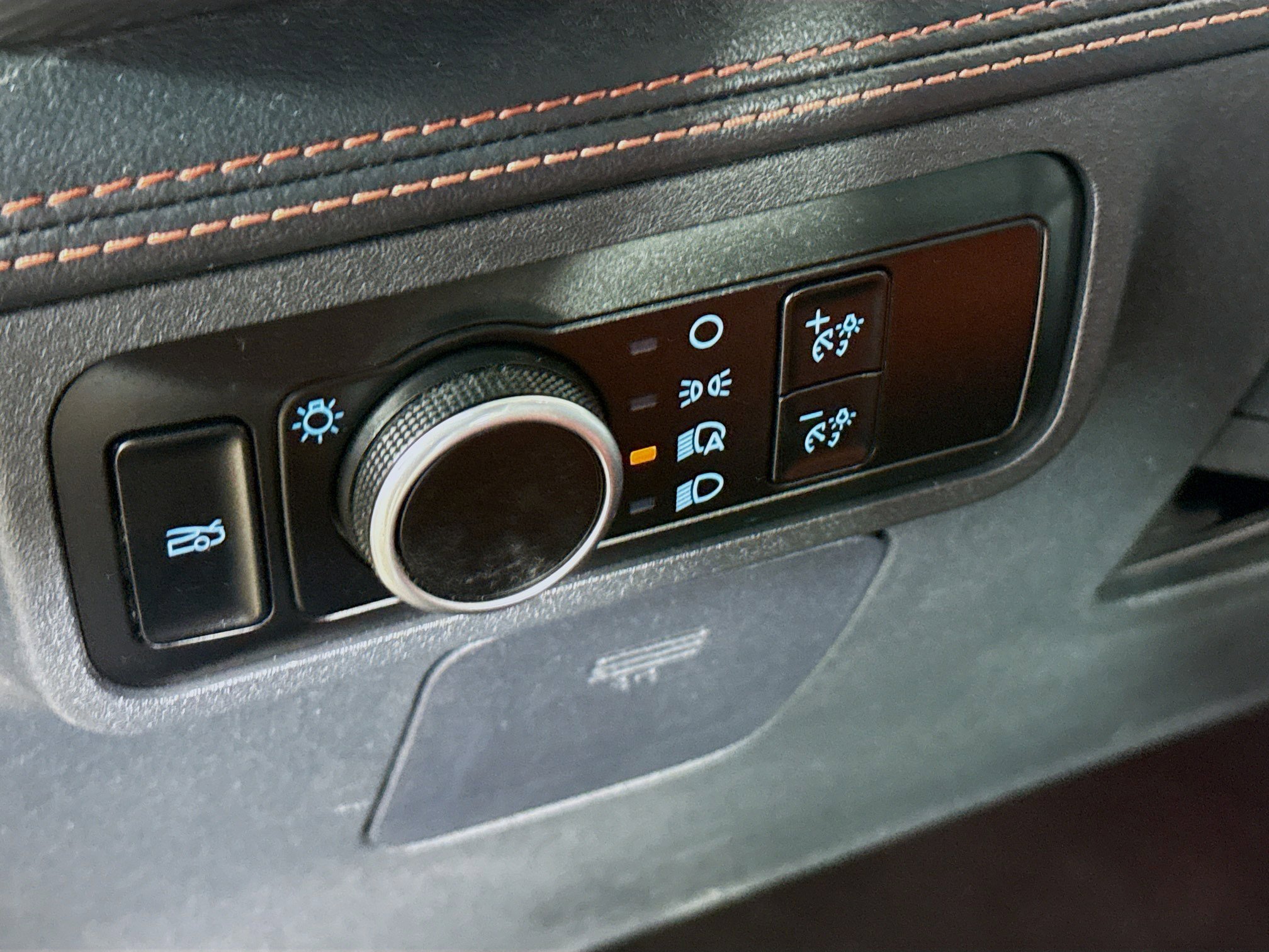 Used 2024 Ford Mustang Premium image 9