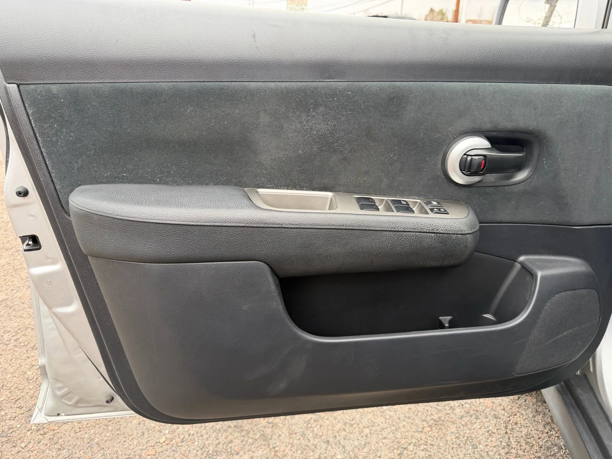 Used 2011 Nissan Versa 1.8 S w/ PWR Plus Pkg image 12