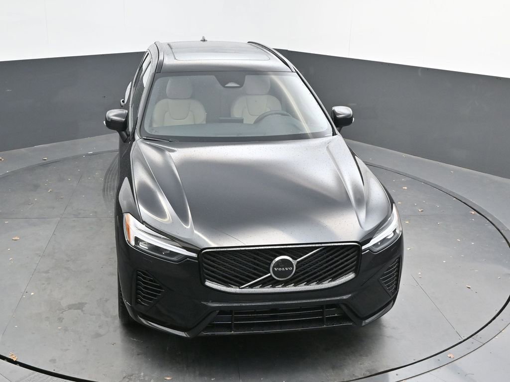 New 2026 Volvo XC60 T8 Core w/ Climate Package image 29