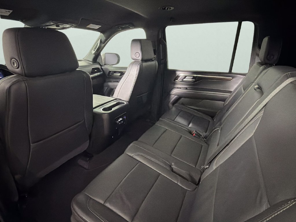 Certified 2025 Chevrolet Suburban LT AWD/4WD image 28