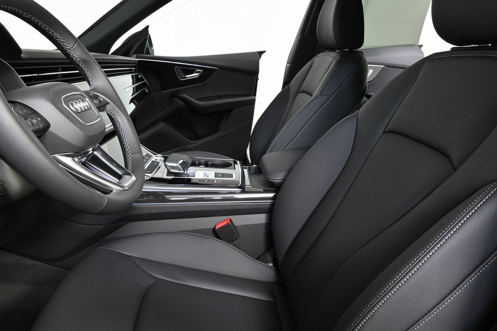 New 2026 Audi Q8 Premium image 5