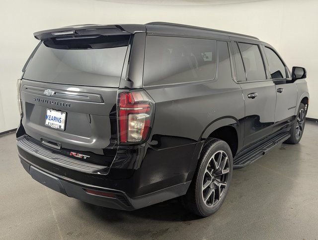 Used 2023 Chevrolet Suburban RST w/ Luxury Package AWD/4WD image 7