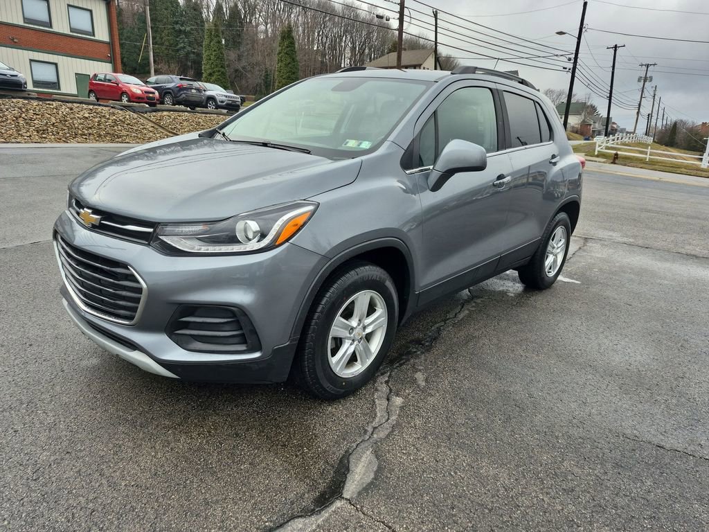 Used 2019 Chevrolet Trax LT w/ LT Convenience Package image 11
