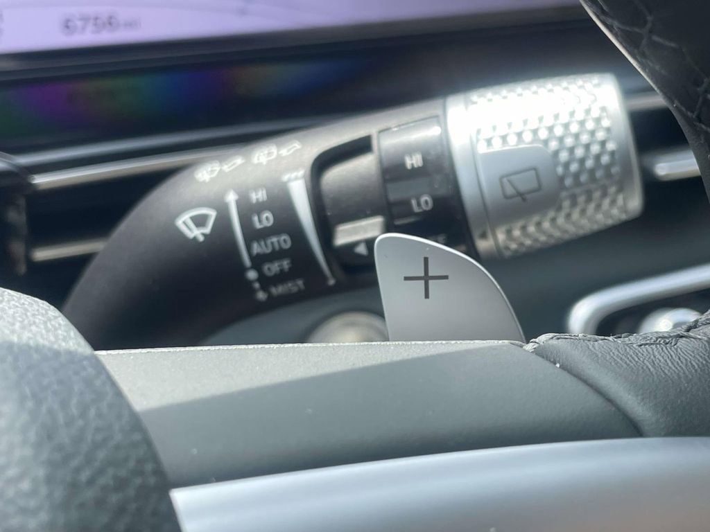 Used 2025 Genesis GV80 2.5T Standard image 11