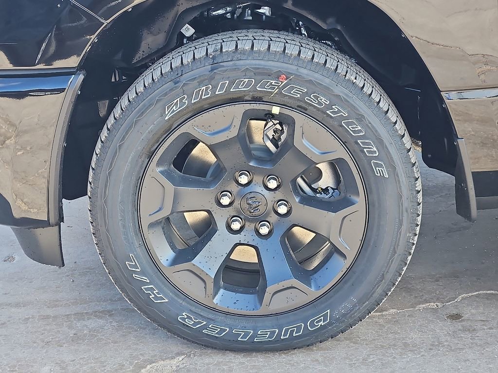 New 2026 RAM 1500 Express AWD/4WD image 9