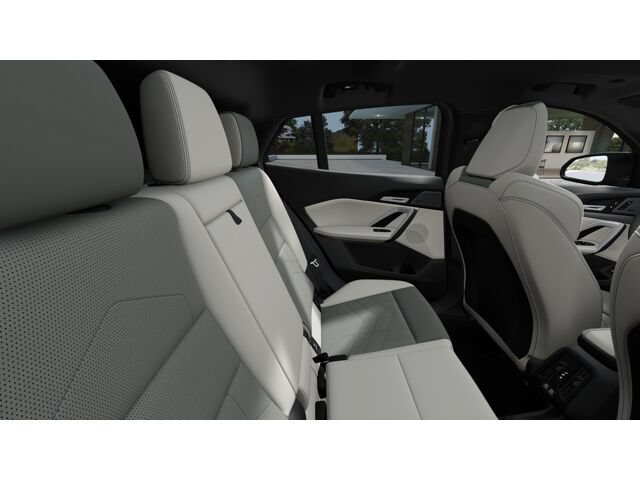 New 2026 BMW X2 xDrive28i w/ Technology Package AWD/4WD image 12