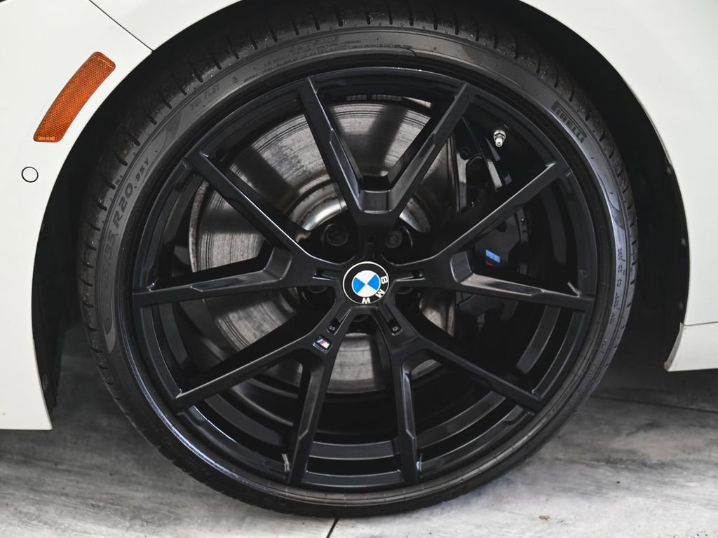 Used 2024 BMW 840i Convertible w/ M Sport Professional Package image 7