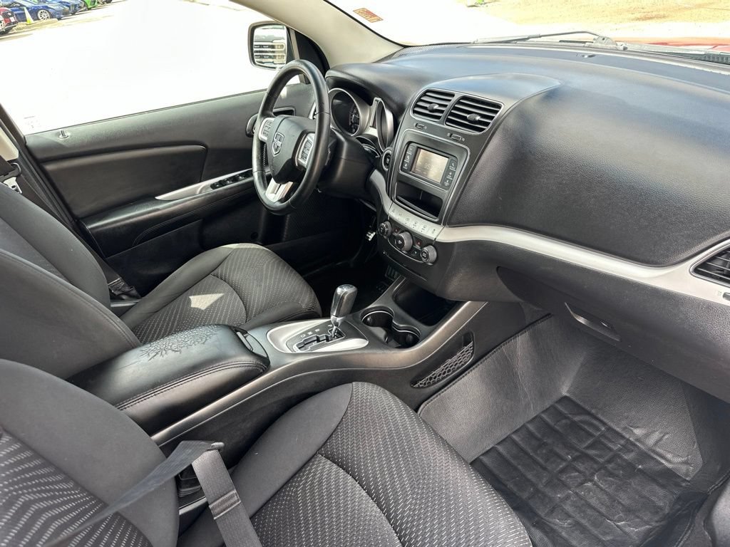 Used 2015 Dodge Journey American Value Package w/ Flexible Seating Group FWD image 28
