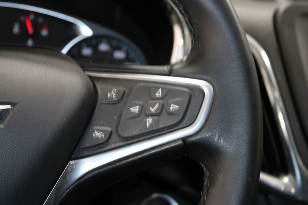 Used 2023 Chevrolet Equinox LT image 31