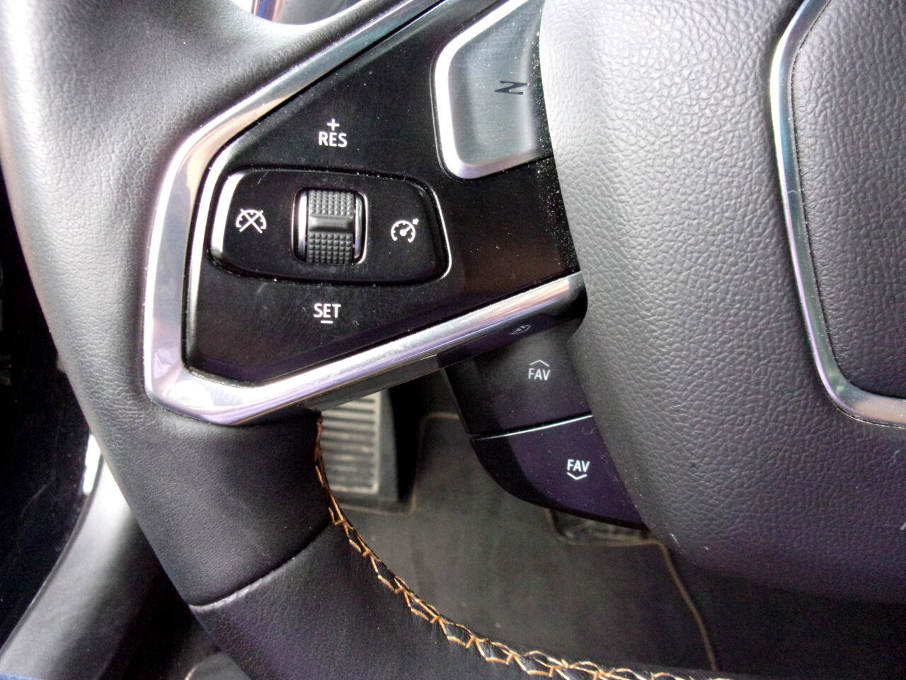 Used 2020 Chevrolet Corvette Stingray Preferred Cpe w/ 2LT Preferred Equipment Group image 19