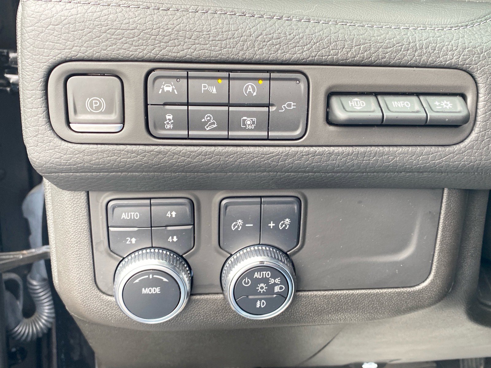 Used 2022 GMC Yukon Denali image 22