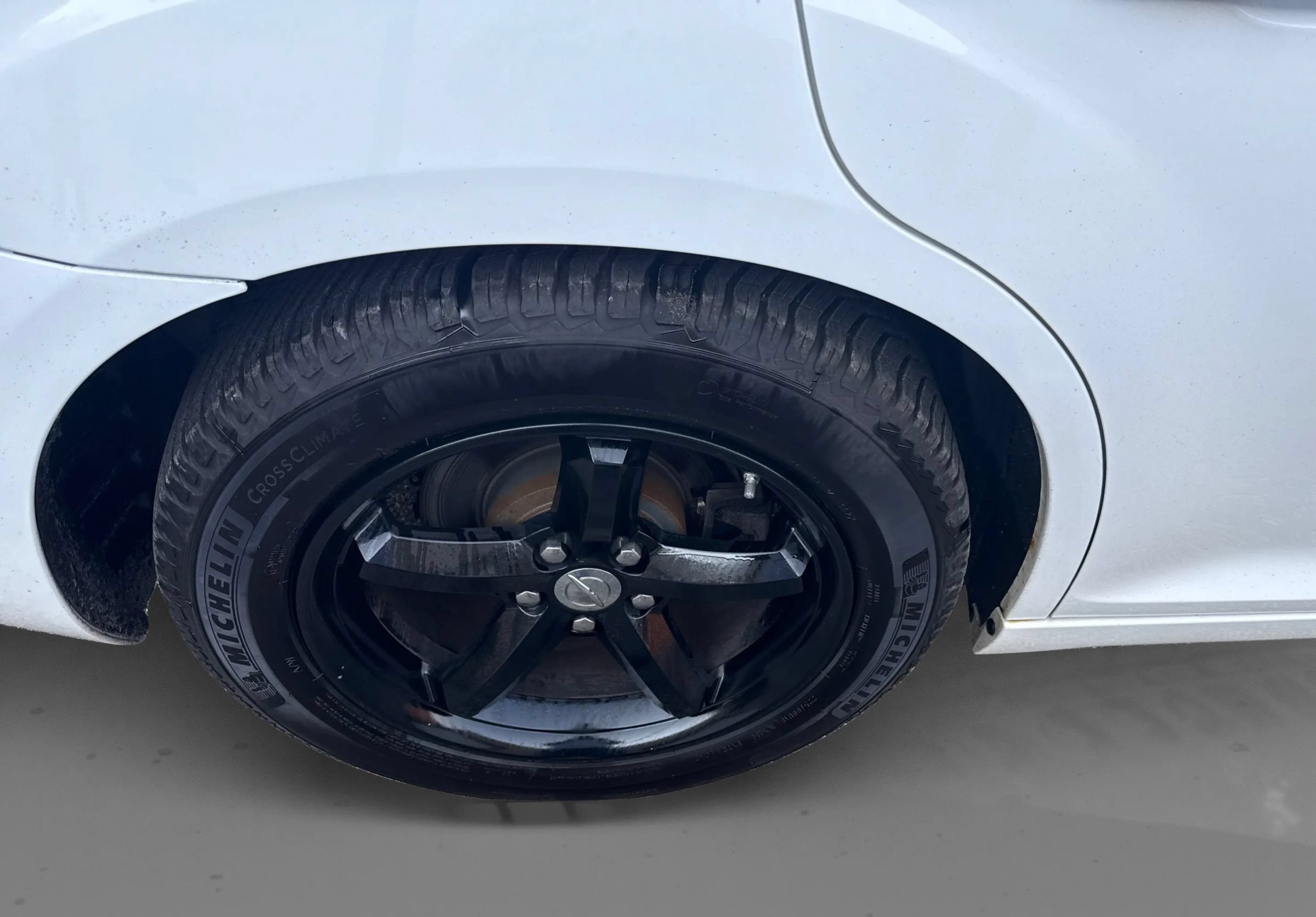 Used 2011 Chrysler 300 Limited RWD image 23