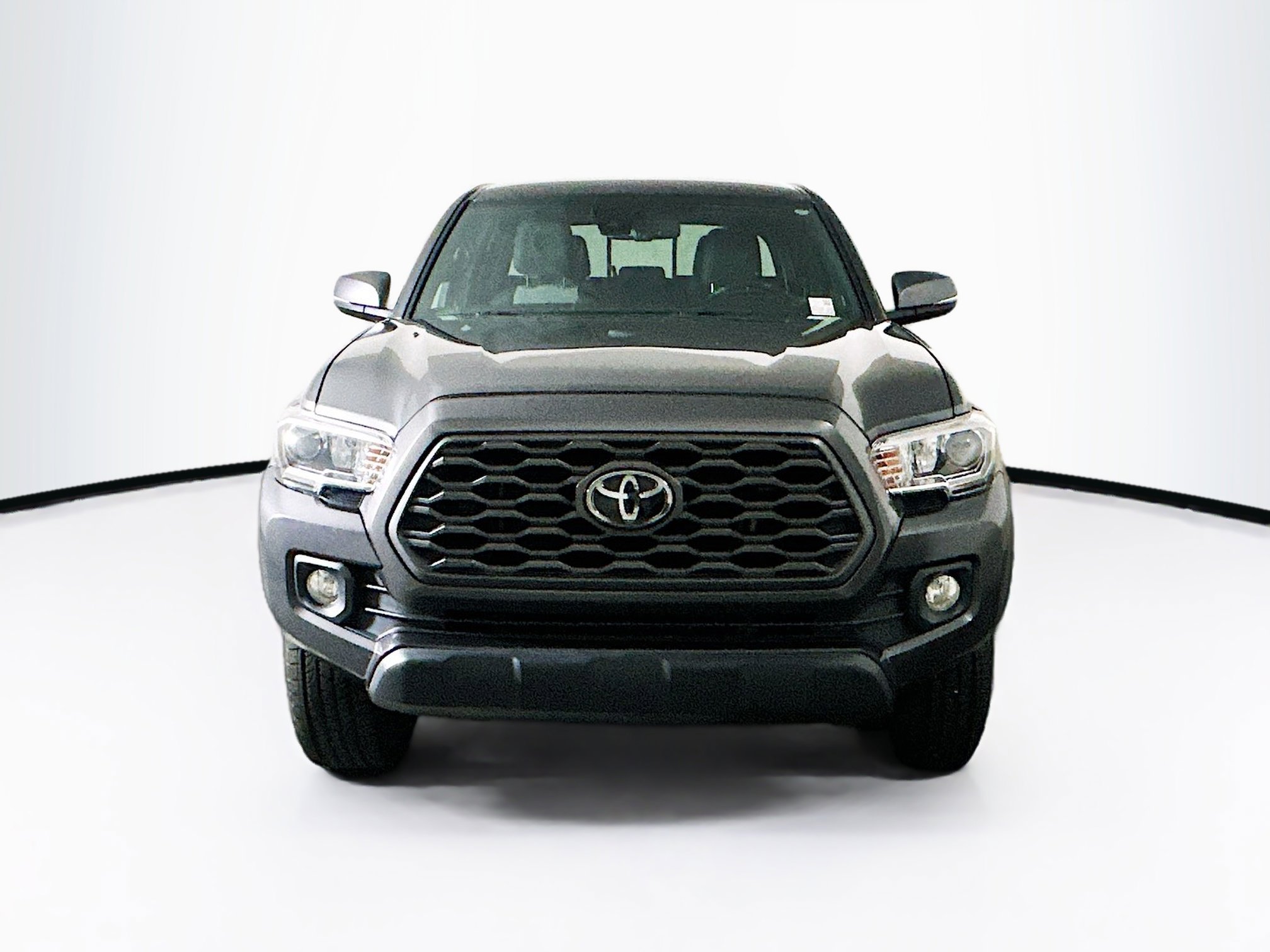 Used 2022 Toyota Tacoma TRD Off-Road image 2