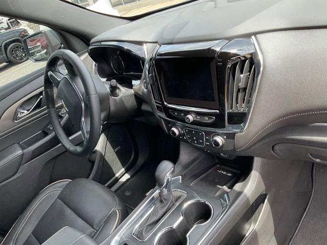 Used 2023 Chevrolet Traverse Premier AWD/4WD image 12