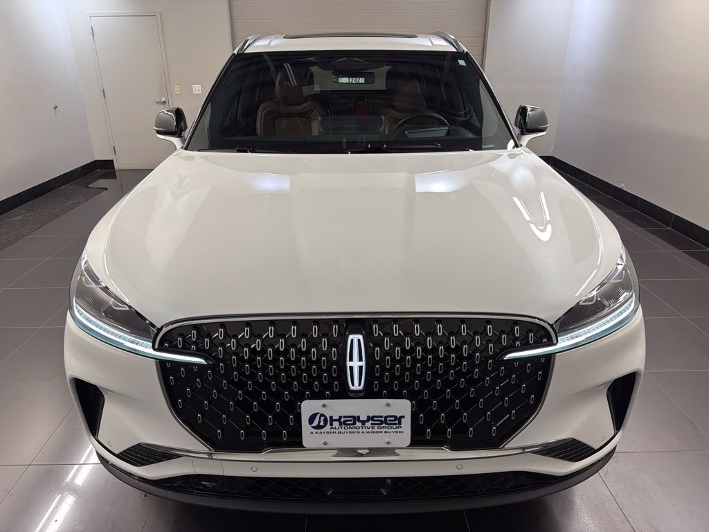 New 2027 Lincoln Aviator Reserve AWD/4WD image 2