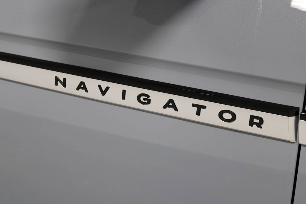 New 2026 Lincoln Navigator L Reserve image 11