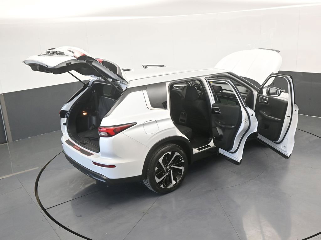 Used 2022 Mitsubishi Outlander ES image 65