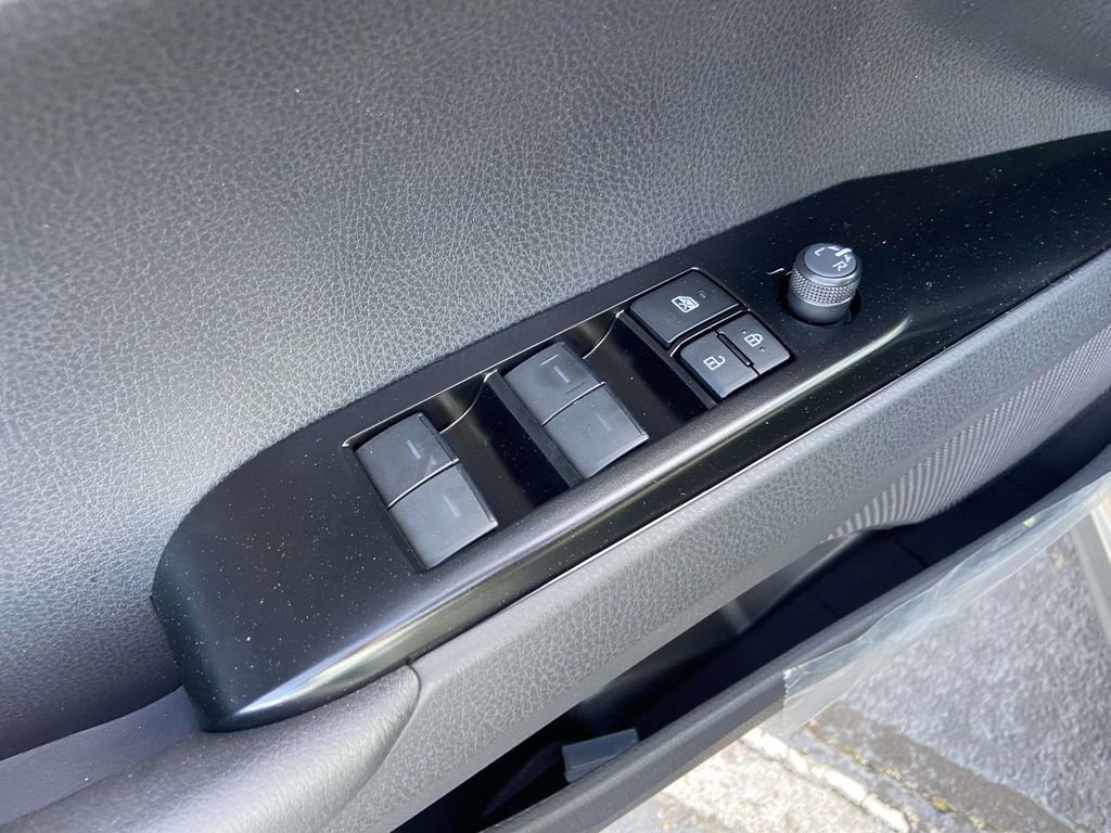 New 2026 Toyota Camry SE image 18